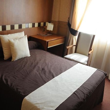 Hotel Las Yucas Atarfe Room photo