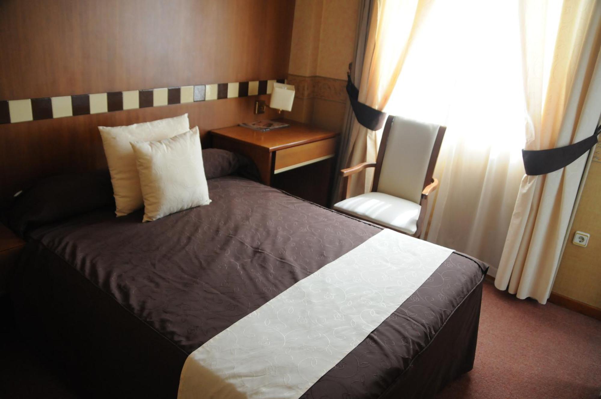 Hotel Las Yucas Atarfe Room photo
